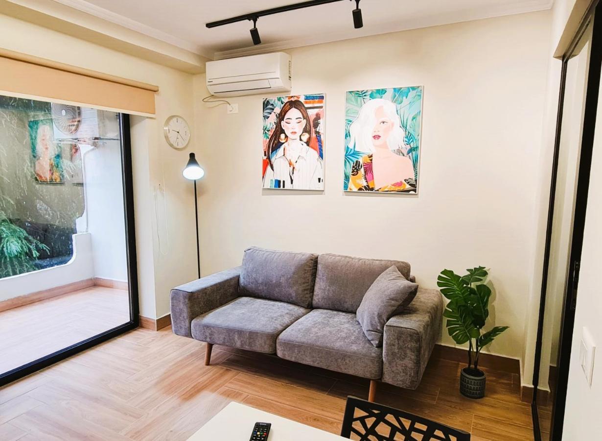 2V1 - Center Apartment 1 Тирана Екстер'єр фото